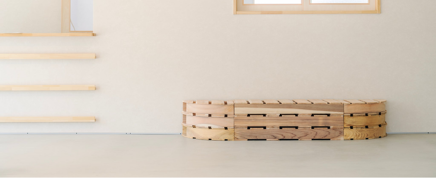 Wall-mounted oval (L)